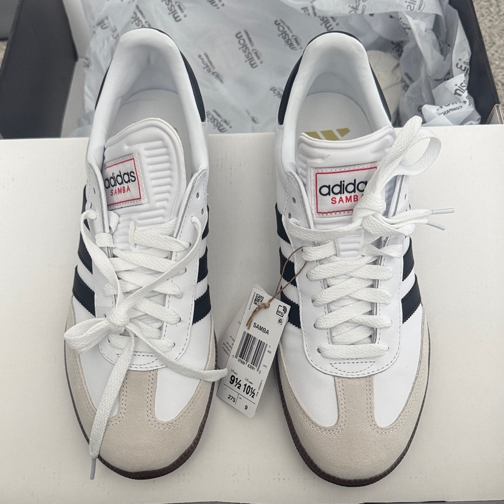 adidas Samba White with Black Stripes and Cream Accents NWT M9.5/W10.5